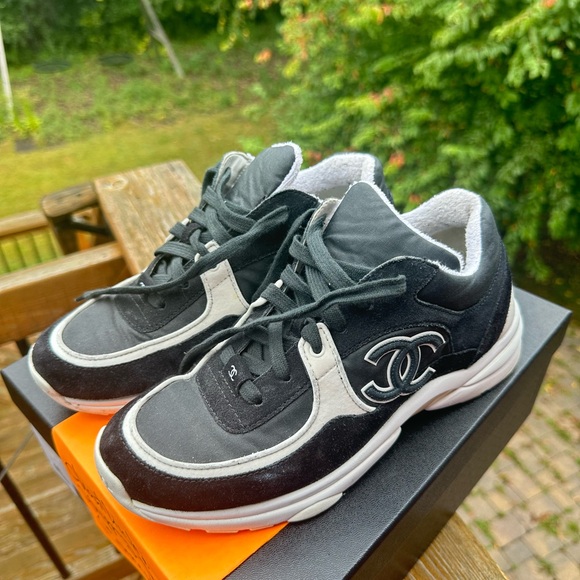 CHANEL Sneakers Size 39 - Picture 1 of 15